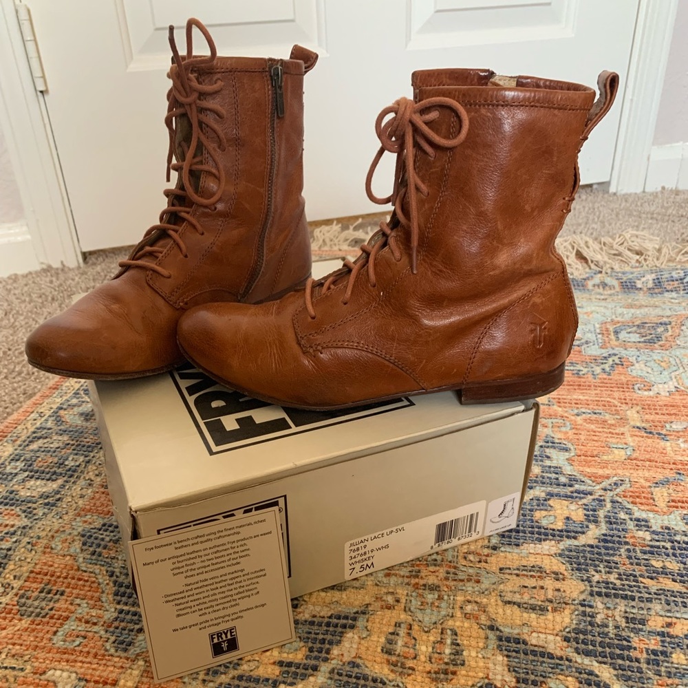 Frye company lace up boots